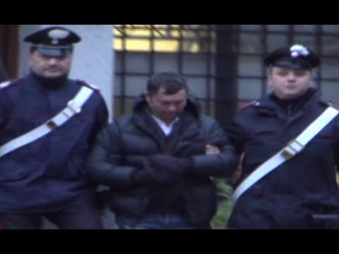 Pagani (SA) - Assalto al portavalori con tre feriti, arrestato autore rapina -2- (31.01.15)