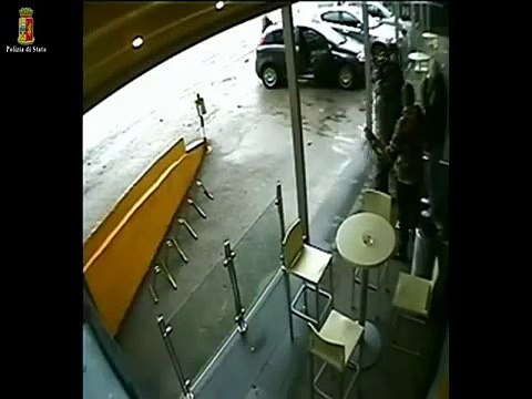 Benevento - Estorsione a imprenditore agricolo: due arresti (31.01.15)