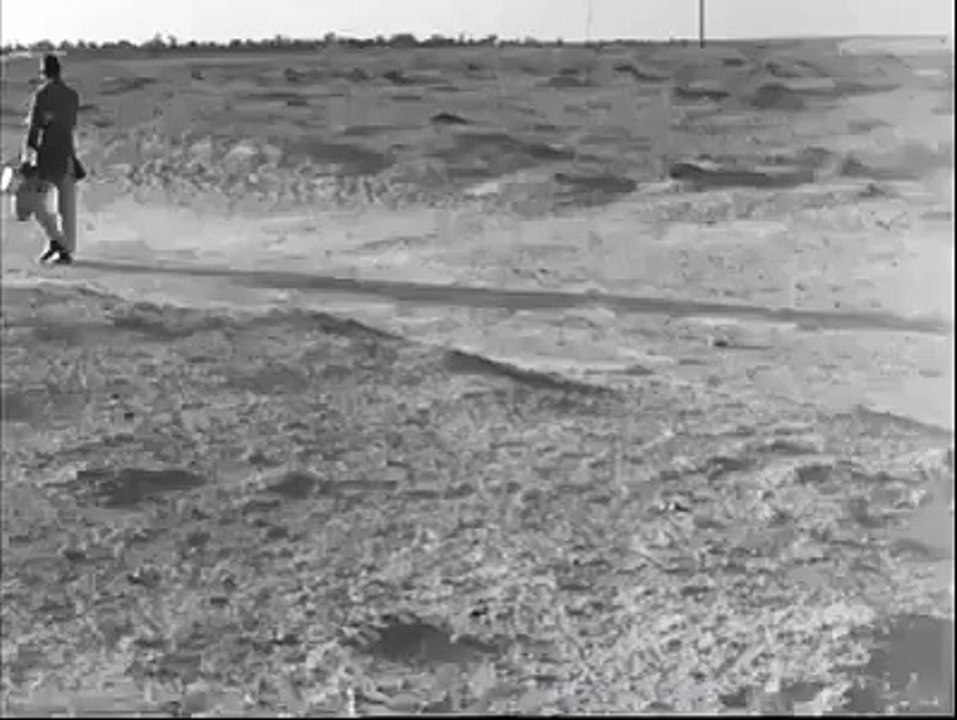 الجزء الاول من فيلم المخرج الطيب الوحيشي قريتي بين القرى (mon village un village parmi tant d'autres...) ذاكرة حية عن جزء من حياة متساكني قرية مارث بداية سنوات 1970