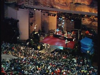 [HD] AN CAT DUBH - How long must we sing this song