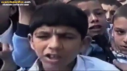 Kızlar Bize Kel Diyor Alay Ediyorlar (Nostaljik Haber)