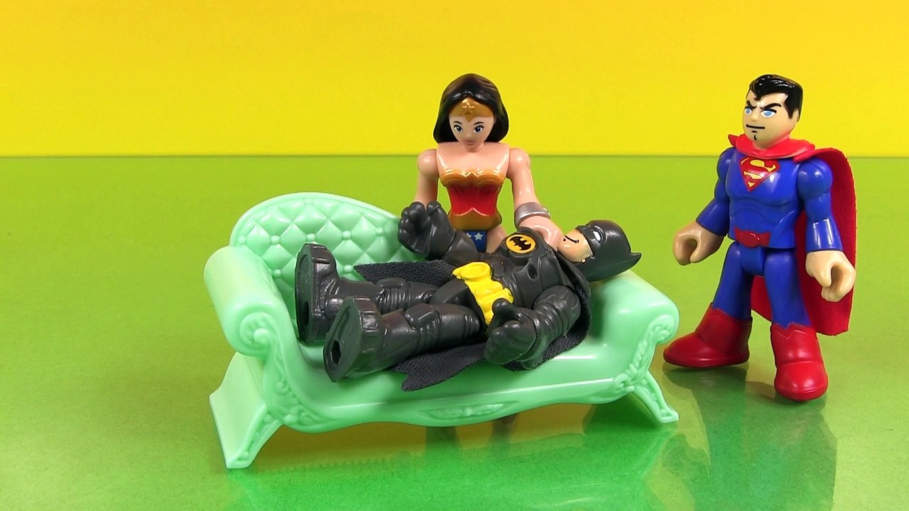 Imaginext Green Lantern Featuring Batman, Green Arrow, Superman, and Wonder Woman!