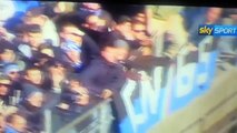 Mauro Icardi throws his shirt to Inter fans, they throw it back