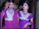 kali kameez te laal rumaal kudi phas gai - YouTube