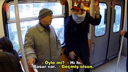 Hayrettin - Metroda Uyuma Şakası Türkiye