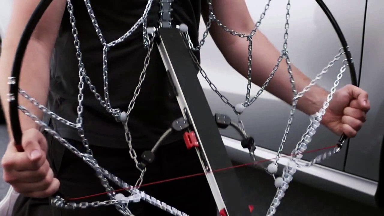 Snow Chains - Thule Easy-fit Snow Chain