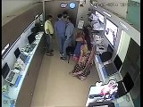 Lady Thief Stealing Laptop Caught In CCTV Footage - Must Watch