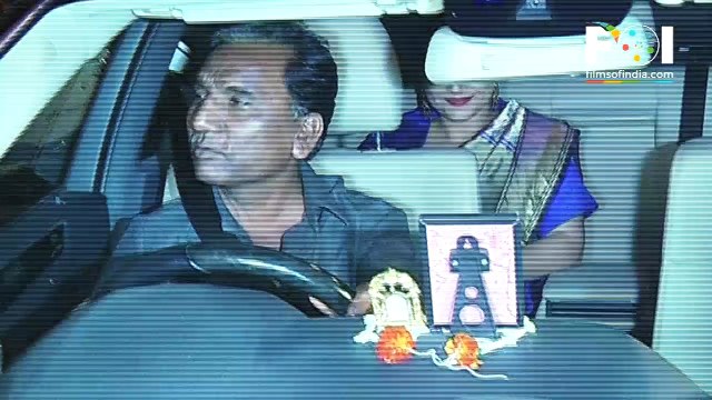 Bollywood Celebs Attend Filmfare Awards 2015