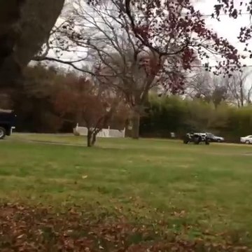 Sauter par-dessus une maison avec un buggy