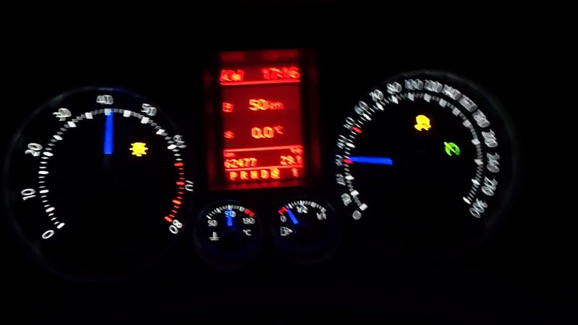 GOLF 5 R32 BRUTAL Acceleration - video Dailymotion