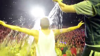 MACKLEMORE TAKES THE ICE BUCKET CHALLENGE FOR ALS!