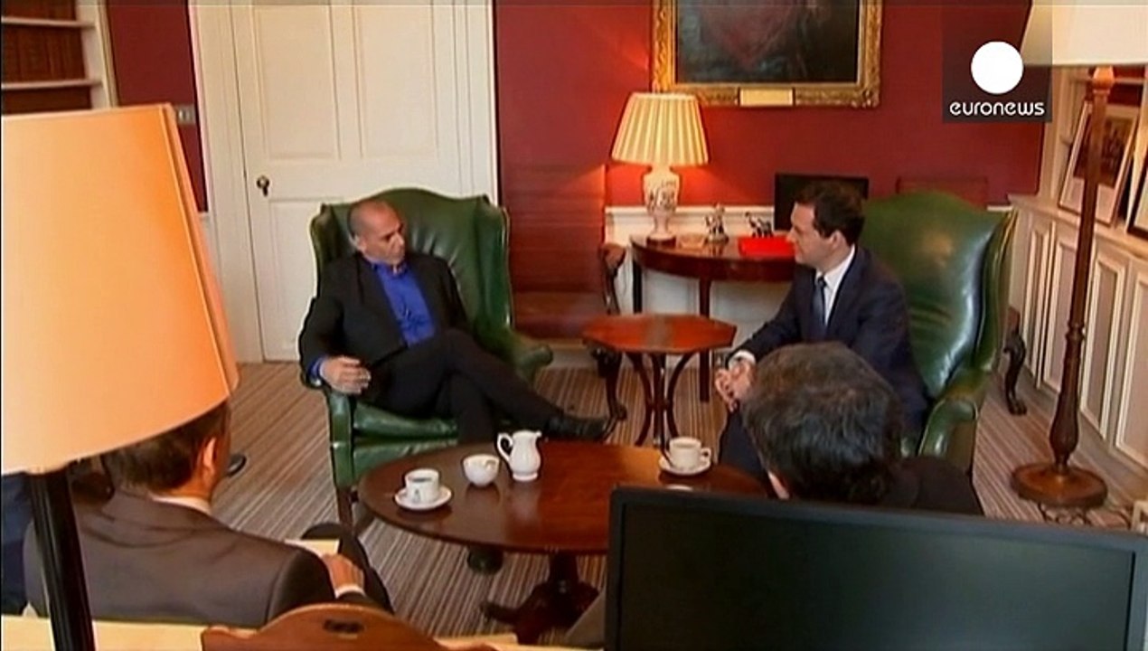 Varoufakis procura obter apoio de Londres