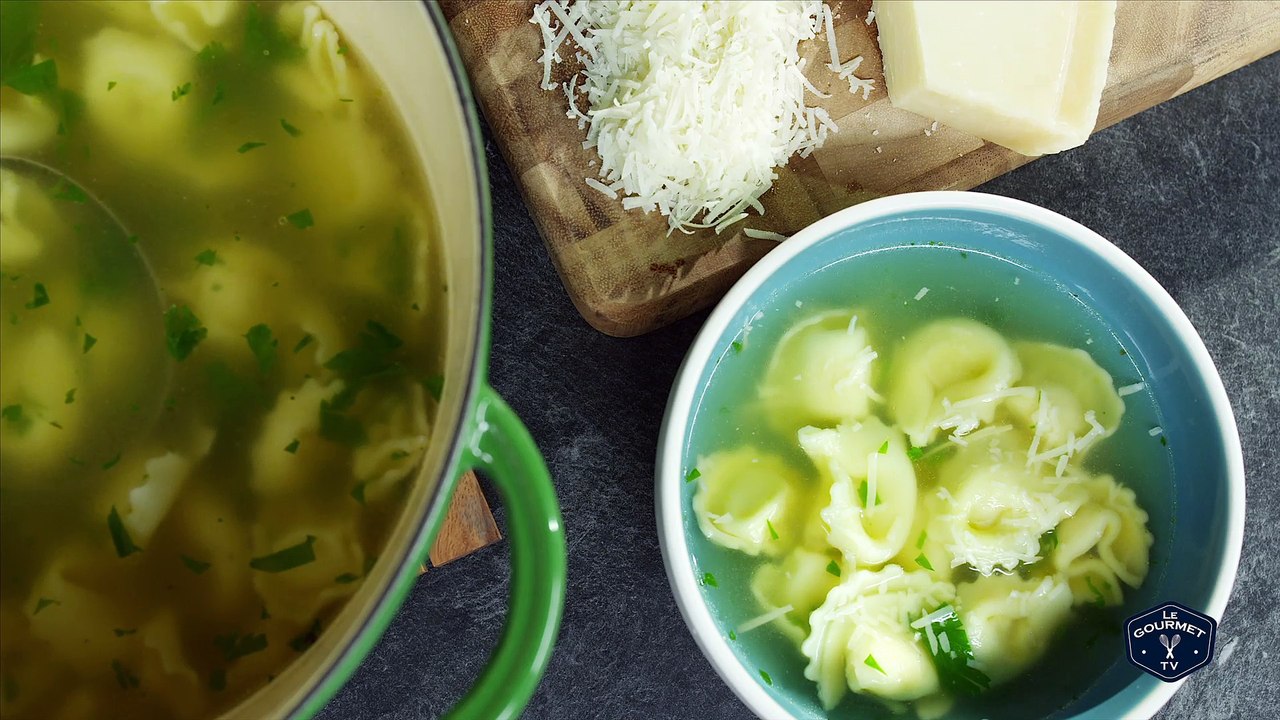 Zuppa di Tortellini (Tortellini Soup) - Le Gourmet TV