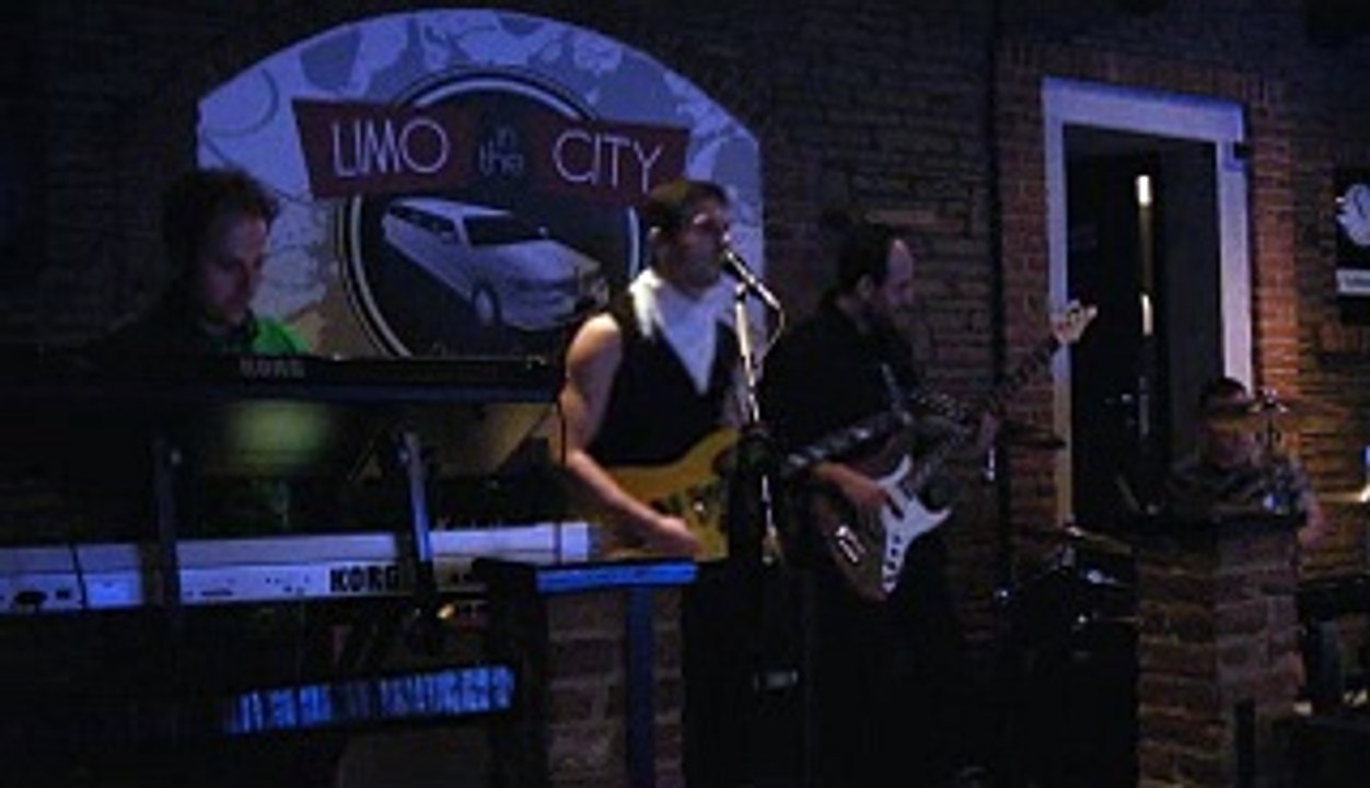 So far Away & Empty Rooms - Gary Moore - Back To Front