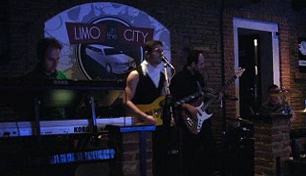 So far Away & Empty Rooms - Gary Moore - Back To Front