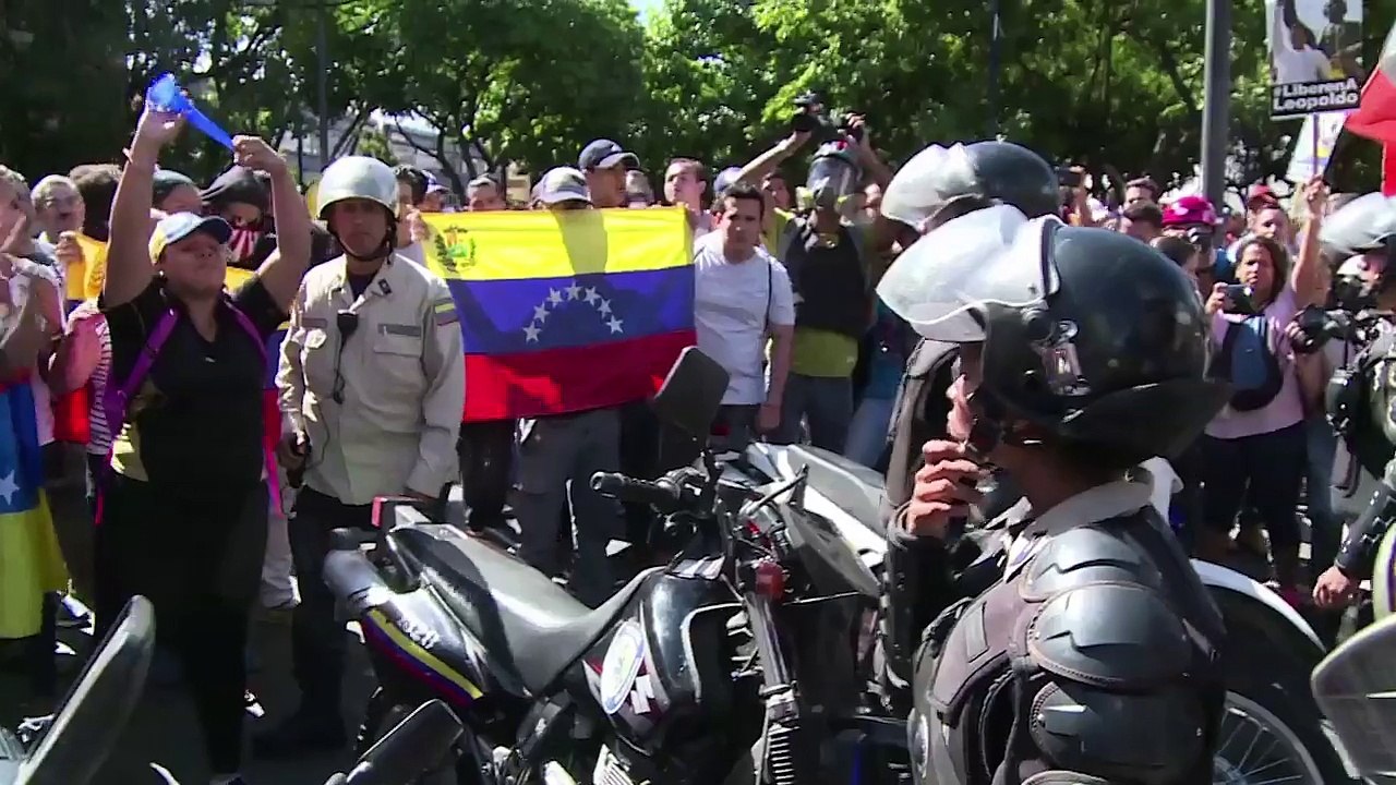 Imaginary Lines - Syriza Making Greek History and EU Future