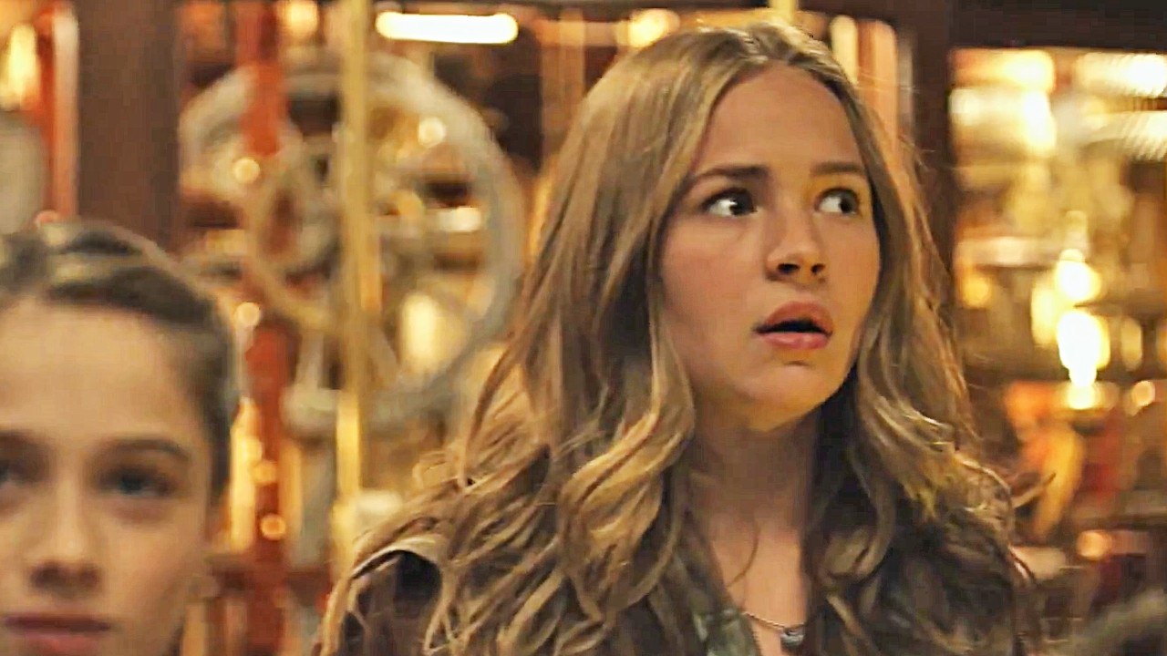 Tomorrowland: El Mundo del Mañana-SUPER BOWL Trailer OFICIAL (HD) George Clooney
