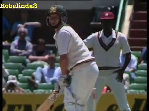 Boxing Day PAIN, Ian Healy gets his balls cracked twice by Curtly Ambrose (Low)