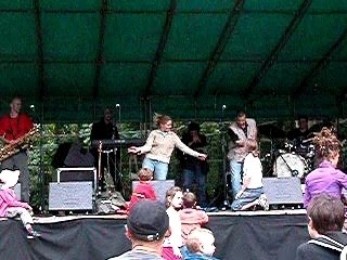 Ich Bin Wallou : live