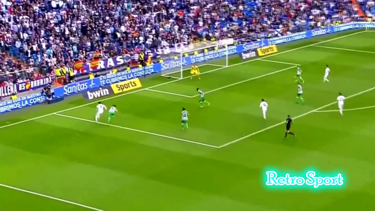 Cristiano Ronaldo - The King Best Amazing Magic Skills Show & Dribbling 2015