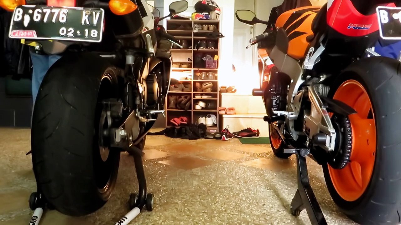 Yamaha R1 vs CBR1000RR Egzoz Kapışması
