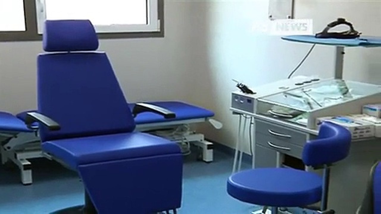 CERCA DI EVIRARE UN GIOVANE, ARRESTATA