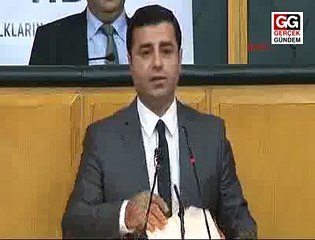 Demirtaş: "Sen halifesin" diye gazı vermişler o da halifeliğe doğru yürümek istiyor