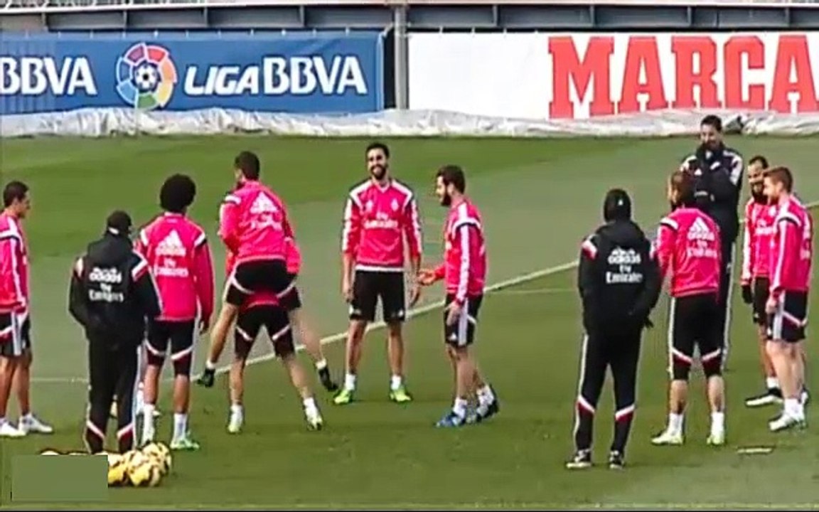 Isco pulls off a no-look nutmeg on Dani Carvajal's at Real Madrid training