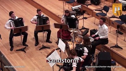 Darude Sandstorm jouée a l'accordéon