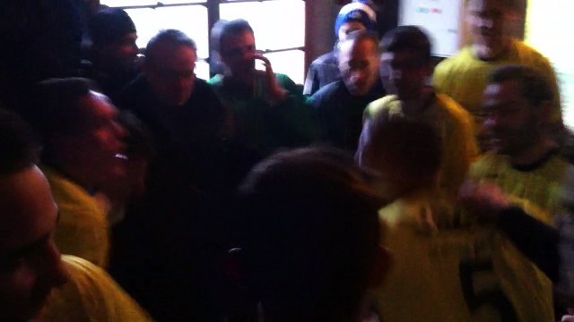 Vestiaires après la victoire contre St Beauzely