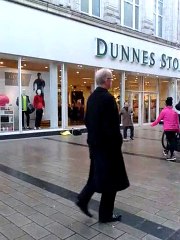 Singer in Belfast City Centre