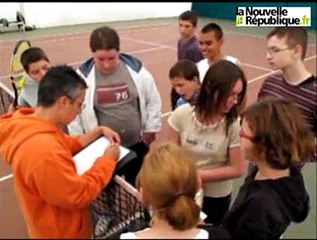 L'AAJ Blois tennis ouvre ses portes à la 6e Segpa de Blois-Vienne