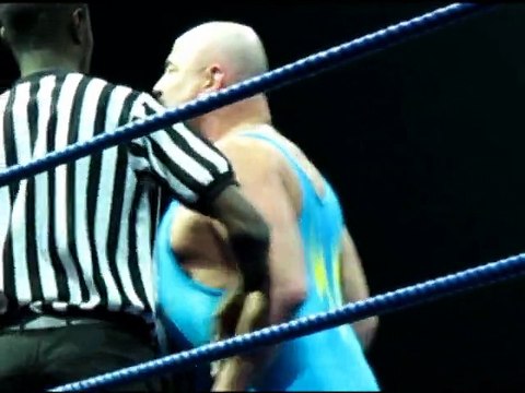 Catch à Tours : 2.000 personnes face à Flesh Gordon et Bad Mask