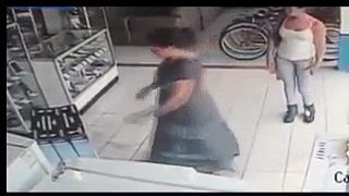 Woman thief