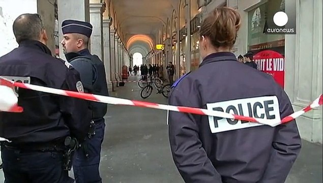 Três militares franceses atacados no centro de Nice