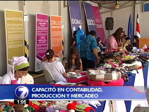 26 empresarios exponen habilidades en feria de negocios del INA