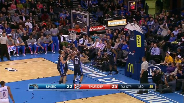 Reggie Jackson's Layup Goes Up But Doesn't Come Down