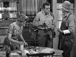 The Real Mccoys - S04E07 Smothered In Love