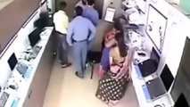 Indian Woman Steals Laptop Under Skirt Shocking Robbery I've Ever seen