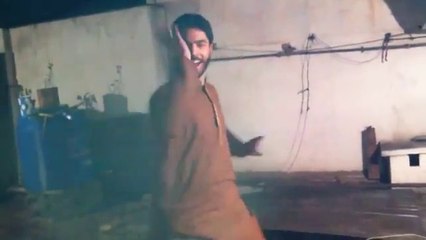 Adam Khana Charsi - Performed By Adam In Peshawar sanamtv