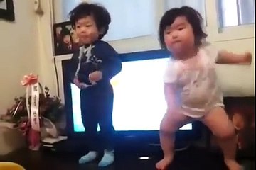 Chubby Korean Baby Dance