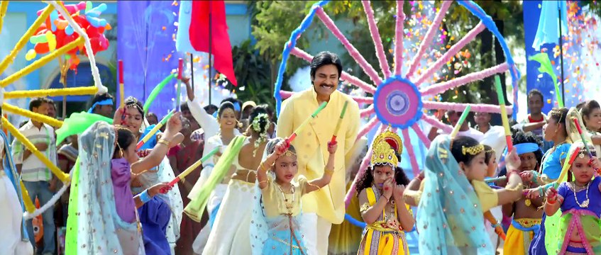 Baje Baaje Dolu Baje Song from Gopala Gopala Pawan Kalyan Venkatesh