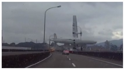 Le crash spectaculaire d'un avion TransAsia à Taïwan