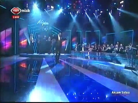 Bahadır Özüşen - Bahçe Duvarından Aştım