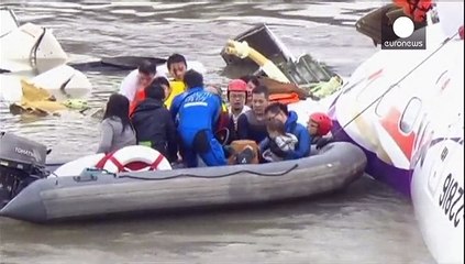 أكثر من عشرة قتلى في حادث سقوط طائرة ركاب تايوانية
