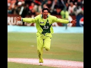Top 10 fast bowlers in cricket history