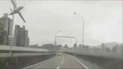 Taïwan : au moins 11 morts dans le crash d'un avion de TransAsia