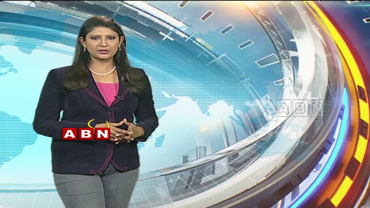 Seven killed as New York train hits vehicle (04 - 02 - 2015)