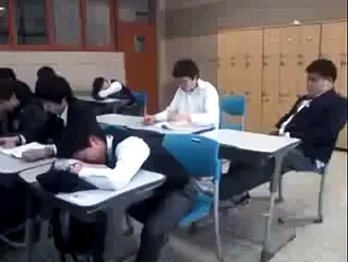 HAHAHAHA SOOO FUNNY MUST WATCH THAT FRIENDS - Watch or Download - DownVids.net