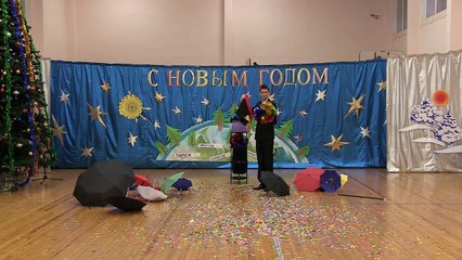 Фокусник на детский праздник. Майкл Назаров в новогодней программе для детей в школе